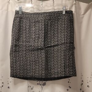 LOFT Black and Gray Houndstooth Pencil Skirt